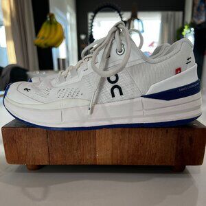 On The Roger Pro Size 6.5 EUC